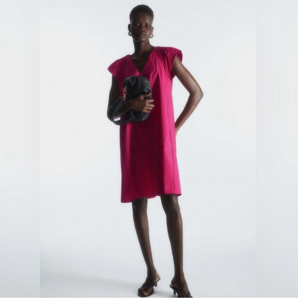 COS Smocked V-Neck Fuchsia Tunic Dress with Side Pockets, Size 6, EUC